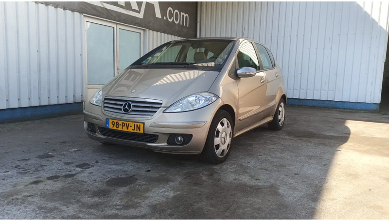 Mercedes-Benz A-Klasse 170 , Airco , leder , distrbute ketting maakt lawaai - האצ'בק: תמונה 1 Mercedes-Benz A-Klasse 170 , Airco , leder , distrbute ketting maakt lawaai - האצ'בק: תמונה 1