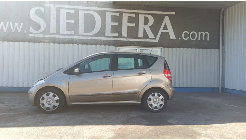 Mercedes-Benz A-Klasse 170 , Airco , leder , distrbute ketting maakt lawaai - האצ'בק: תמונה 2 Mercedes-Benz A-Klasse 170 , Airco , leder , distrbute ketting maakt lawaai - האצ'בק: תמונה 2