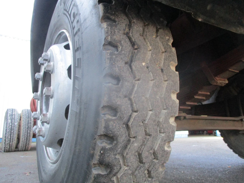 משאית עם שלדת תא Mercedes-Benz LK 2624 , 6x4 , Manual , Spring suspension: תמונה 12