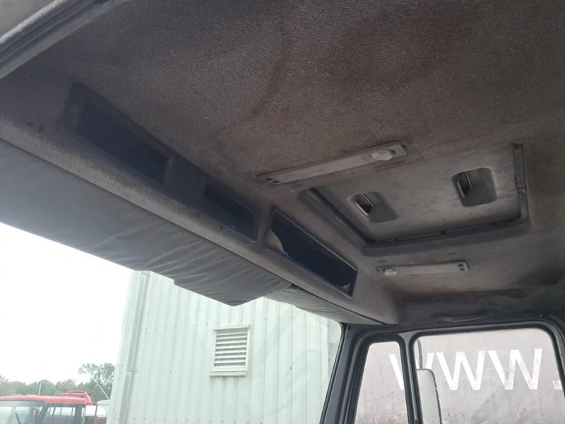 משאית עם שלדת תא Mercedes-Benz SK 3535 ,V8 Biturbo , 8x4 ,ZF Manual , Spring Suspension: תמונה 15 משאית עם שלדת תא Mercedes-Benz SK 3535 ,V8 Biturbo , 8x4 ,ZF Manual , Spring Suspension: תמונה 15