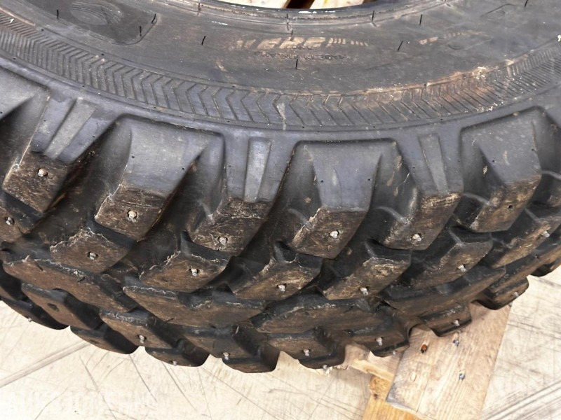 1 stk. Nokian TRI 2 400/80 R24 dekk til traktor - מכונה חקלאית: תמונה 5 1 stk. Nokian TRI 2 400/80 R24 dekk til traktor - מכונה חקלאית: תמונה 5