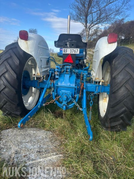 1973 Ford 3000 - mva fri - טרקטור חקלאי: תמונה 4 1973 Ford 3000 - mva fri - טרקטור חקלאי: תמונה 4