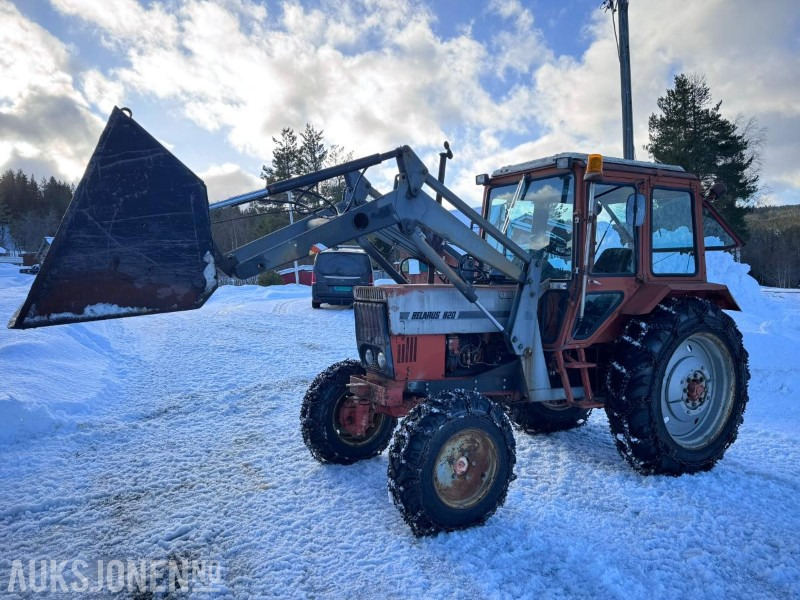 1983 Belarus 820 m/1400timer med utstyr - טרקטור חקלאי: תמונה 1 1983 Belarus 820 m/1400timer med utstyr - טרקטור חקלאי: תמונה 1