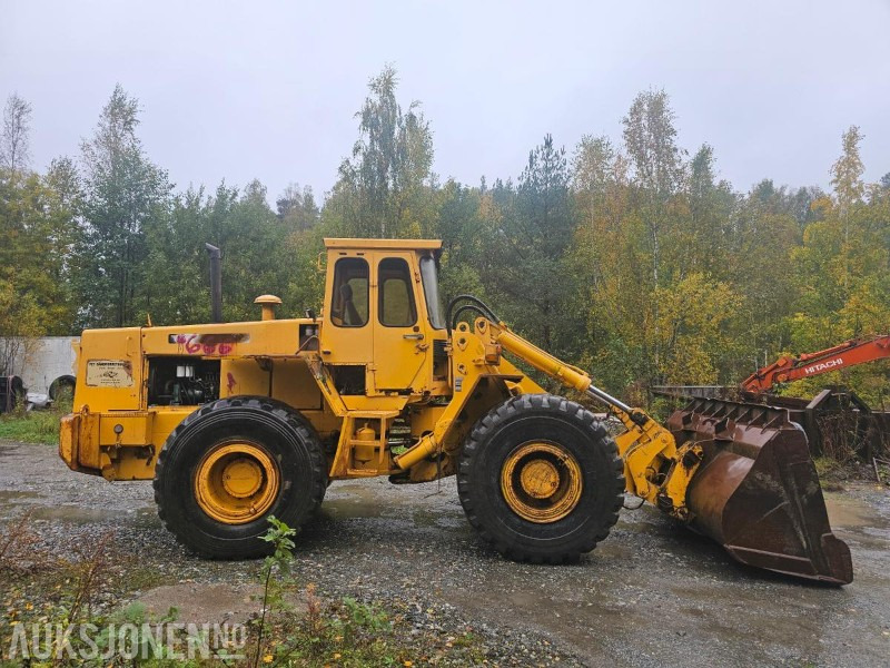 1983 Volvo BM 4500 hjullaster m/skuff. - מעמיס גלגלים: תמונה 4 1983 Volvo BM 4500 hjullaster m/skuff. - מעמיס גלגלים: תמונה 4