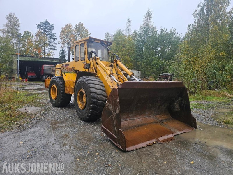 1983 Volvo BM 4500 hjullaster m/skuff. - מעמיס גלגלים: תמונה 3 1983 Volvo BM 4500 hjullaster m/skuff. - מעמיס גלגלים: תמונה 3