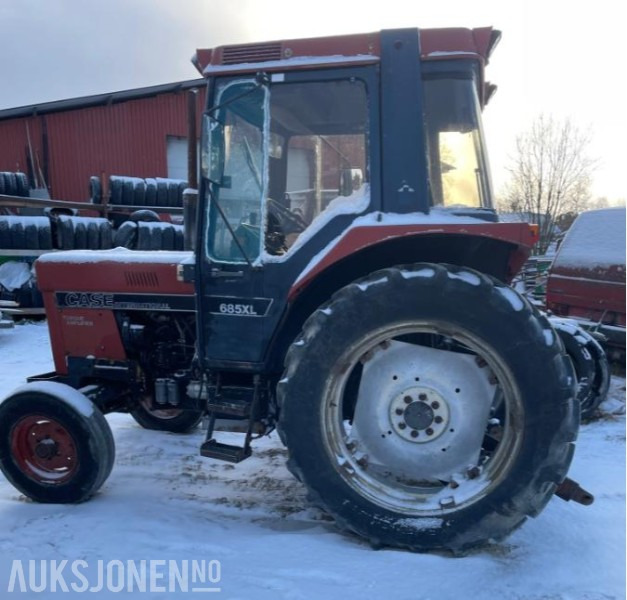 1985 CASE IH 685 - טרקטור חקלאי: תמונה 2 1985 CASE IH 685 - טרקטור חקלאי: תמונה 2