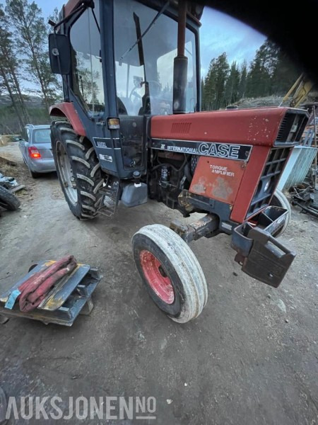 1985 CASE IH 685 - טרקטור חקלאי: תמונה 5 1985 CASE IH 685 - טרקטור חקלאי: תמונה 5