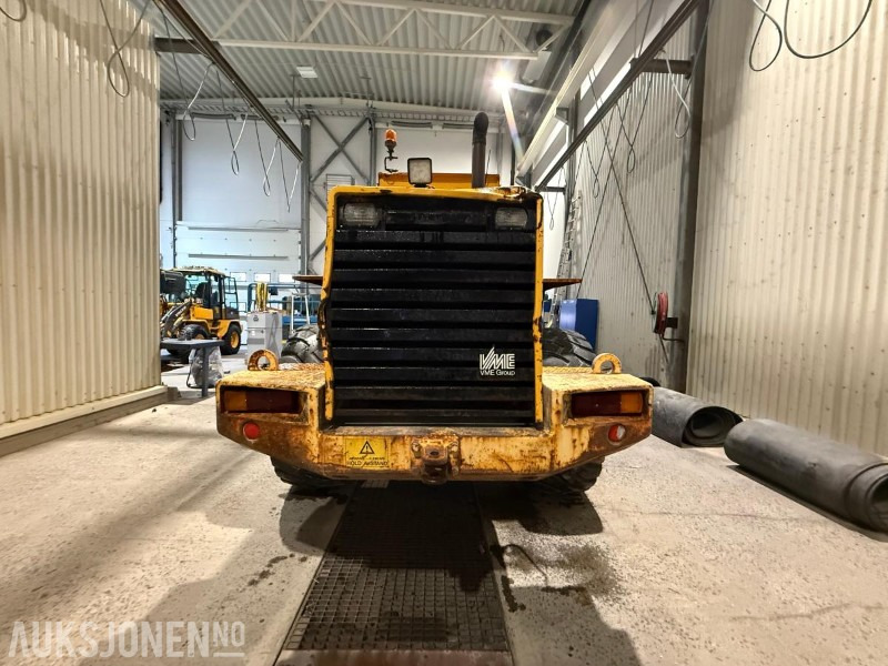 1986 Volvo L90 Hjullaster med skuffe - מעמיס גלגלים: תמונה 4 1986 Volvo L90 Hjullaster med skuffe - מעמיס גלגלים: תמונה 4
