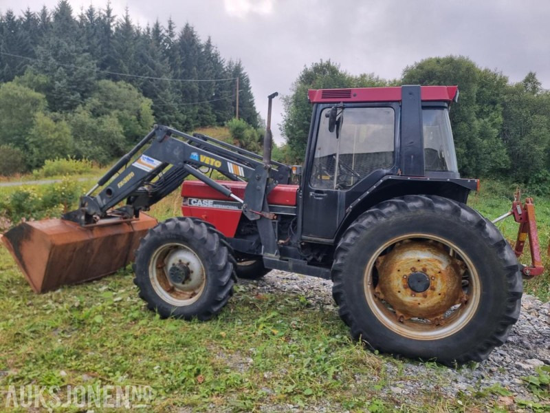1990 CASE IH 956XL TRAKTOR snøfres 2 skuffer triangelfeste MVA FRI - טרקטור חקלאי: תמונה 5 1990 CASE IH 956XL TRAKTOR snøfres 2 skuffer triangelfeste MVA FRI - טרקטור חקלאי: תמונה 5