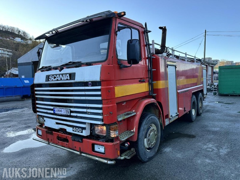 1992 Scania R 113ML - 400 6X2 Tankbil/Brannbil med vannkanon - Repobjekt, 553874km - משאית אש: תמונה 1 1992 Scania R 113ML - 400 6X2 Tankbil/Brannbil med vannkanon - Repobjekt, 553874km - משאית אש: תמונה 1