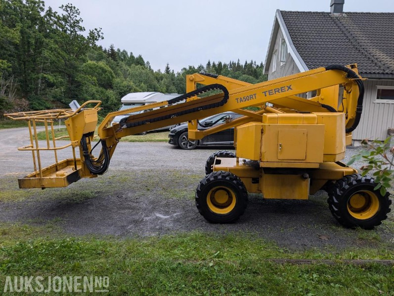 1994 Terex 4x4 TA50RT Z-lift - פלטפורמה אווירית: תמונה 3 1994 Terex 4x4 TA50RT Z-lift - פלטפורמה אווירית: תמונה 3