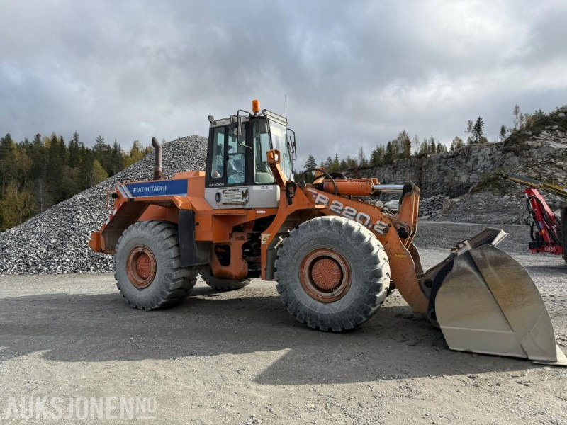 1995 Fiat-Hitachi FR 220.2 - מעמיס גלגלים: תמונה 4 1995 Fiat-Hitachi FR 220.2 - מעמיס גלגלים: תמונה 4