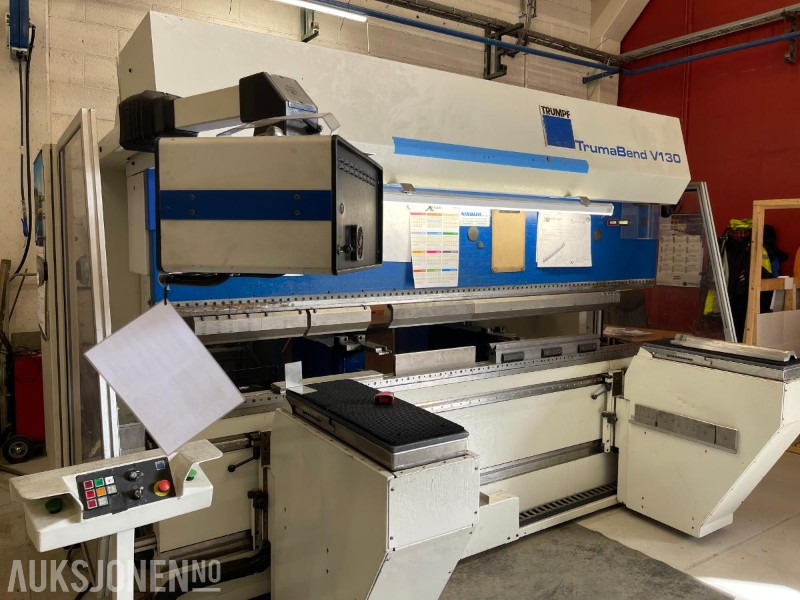 1996 Trumpf TrumaBend V130 plateknekke - reparasjonsobjekt - ציוד בנייה: תמונה 3 1996 Trumpf TrumaBend V130 plateknekke - reparasjonsobjekt - ציוד בנייה: תמונה 3