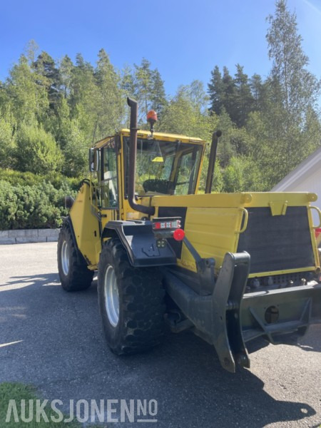 1996 Wille 725 Hjullaster | 10 476 t | Snøskuffe | Pallegaffel | Kjettinger | Trima-adapter - מעמיס גלגלים: תמונה 4 1996 Wille 725 Hjullaster | 10 476 t | Snøskuffe | Pallegaffel | Kjettinger | Trima-adapter - מעמיס גלגלים: תמונה 4