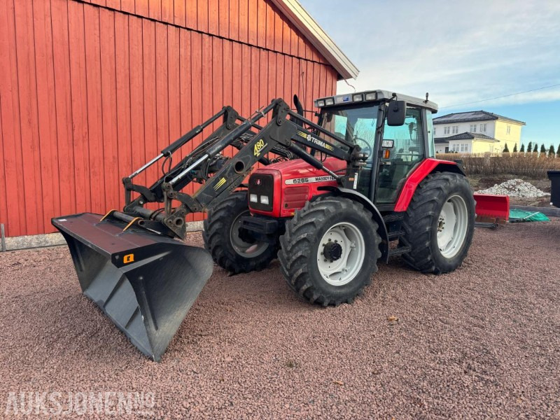 2000 Massey Ferguson 6265 Traktor med Frotlaster og skjær - טרקטור חקלאי: תמונה 1 2000 Massey Ferguson 6265 Traktor med Frotlaster og skjær - טרקטור חקלאי: תמונה 1