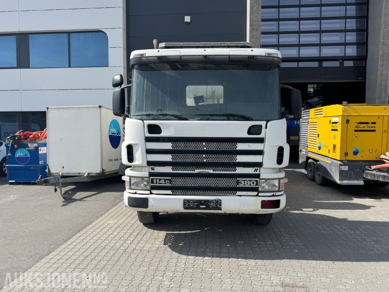 2000 Scania P-serie Betongbil P114CB 8X4 - משאית מערבלת בטון: תמונה 2 2000 Scania P-serie Betongbil P114CB 8X4 - משאית מערבלת בטון: תמונה 2