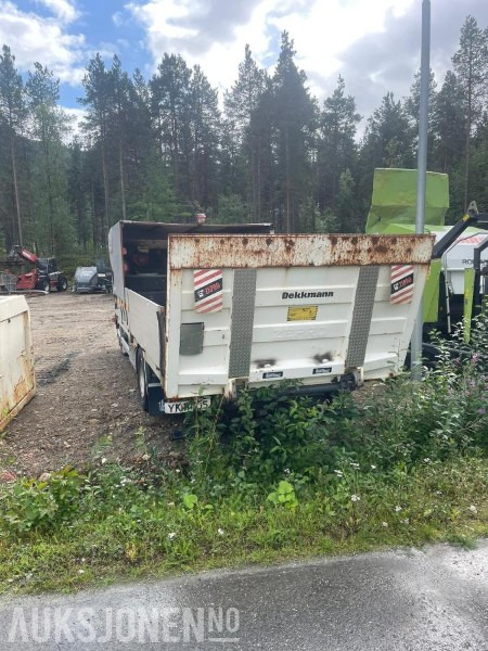2000 Volvo FL 608 - Verkstedbil med kompressor som drives av en bensinmotor. - משאית צד נופל/ שטוחה: תמונה 4 2000 Volvo FL 608 - Verkstedbil med kompressor som drives av en bensinmotor. - משאית צד נופל/ שטוחה: תמונה 4