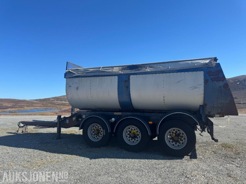 קרון נגרר 2004 Straumen K3T2349 Trippelkjerre - Kapell: תמונה 1