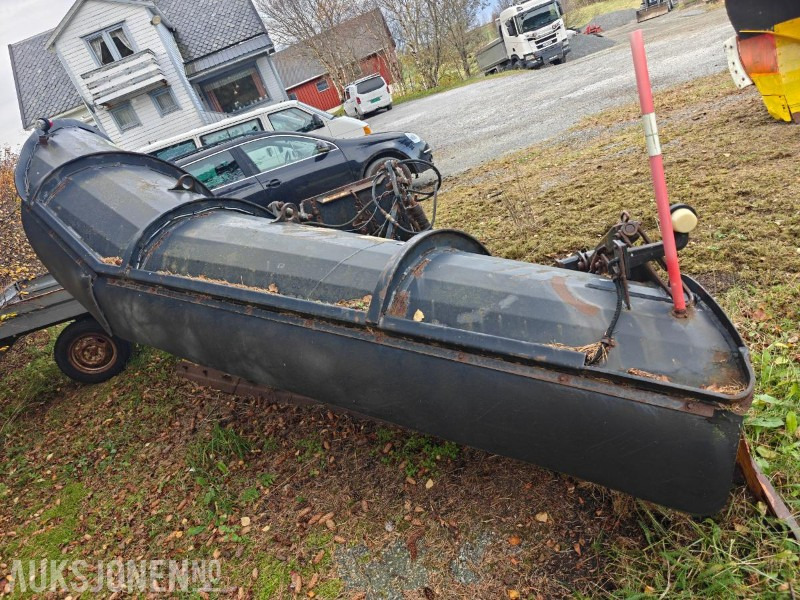 2004 Tellefsdal diagonalplog / snøplog - P HD - Bredde 3600 mm - Parallelllogram - משאית: תמונה 2 2004 Tellefsdal diagonalplog / snøplog - P HD - Bredde 3600 mm - Parallelllogram - משאית: תמונה 2