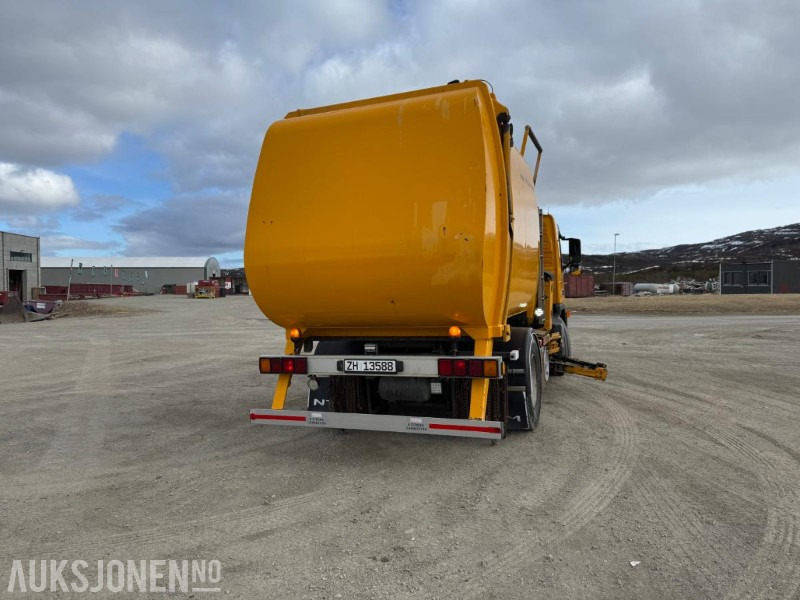 2004 Volvo FM-9 4X2 Komprimator - Sidelaster - 247983KM - משאית אשפה: תמונה 5 2004 Volvo FM-9 4X2 Komprimator - Sidelaster - 247983KM - משאית אשפה: תמונה 5