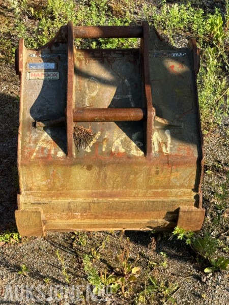 2005 Gjerstad tannskuffe med renskeskjær og S60-feste – ca. 1 m bredde - צרופה עבור מכונת בנייה: תמונה 4 2005 Gjerstad tannskuffe med renskeskjær og S60-feste – ca. 1 m bredde - צרופה עבור מכונת בנייה: תמונה 4