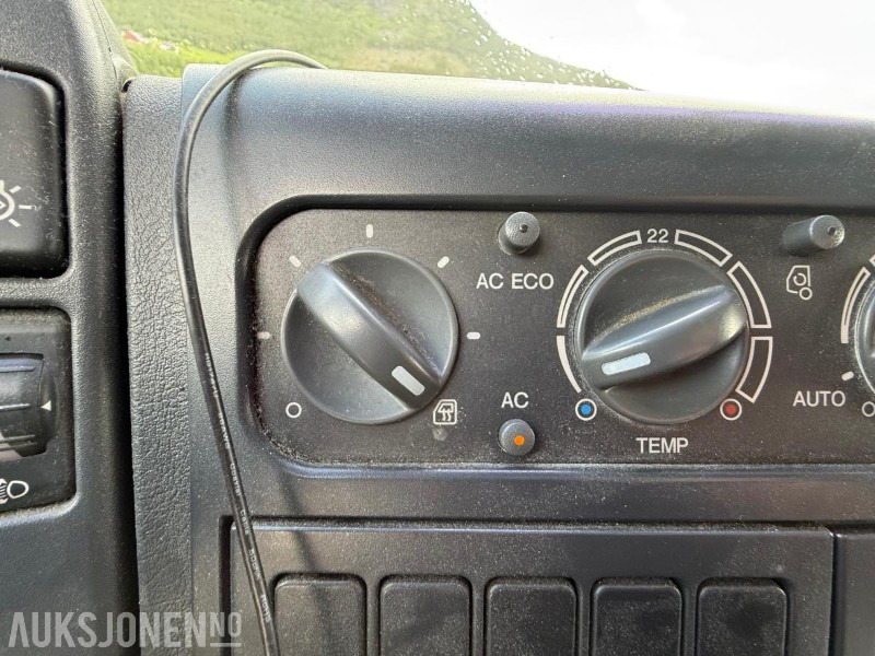 משאית תיבה 2005 MAN TGL 8.180 skapbil med løftelem: תמונה 20