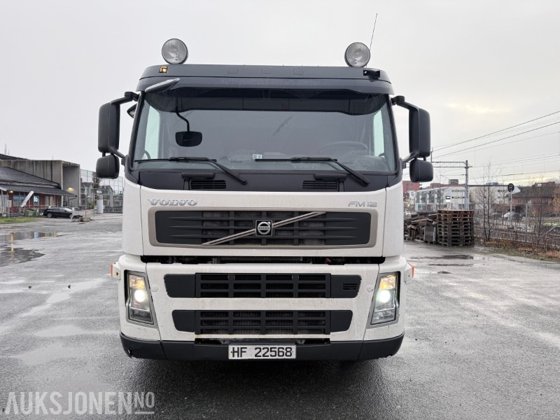 2005 Volvo FM12 420 6x2 kranbil med PM Series 8 kran - משאית מנוף: תמונה 2 2005 Volvo FM12 420 6x2 kranbil med PM Series 8 kran - משאית מנוף: תמונה 2