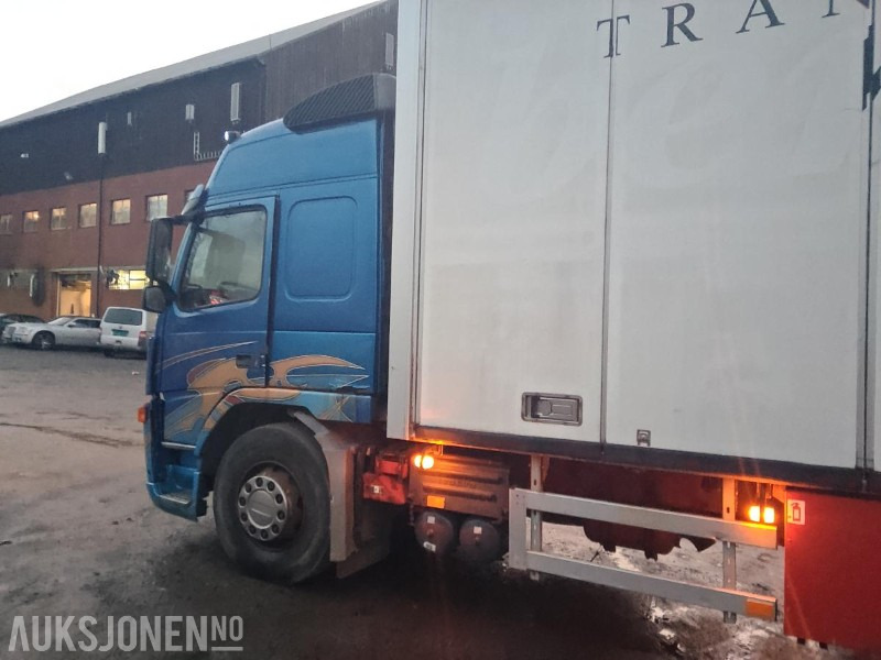 2005 Volvo FM9 - משאית תיבה: תמונה 4 2005 Volvo FM9 - משאית תיבה: תמונה 4