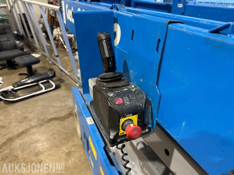 פלטפורמה אווירית 2006 Genie GS2632 sakselift / 10 meter: תמונה 19 פלטפורמה אווירית 2006 Genie GS2632 sakselift / 10 meter: תמונה 19
