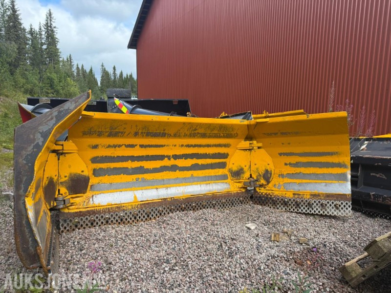 2006 Gjerstad klappskjær med stort BM feste - צרופה עבור מכונת בנייה: תמונה 1 2006 Gjerstad klappskjær med stort BM feste - צרופה עבור מכונת בנייה: תמונה 1