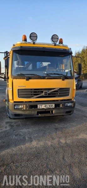 2006 Volvo FL250 Kranbil med tipp - 4X2 - Automat - HMF 683 K2 kran - Aluminiumskarmer - EU godkjent - Gått 206.755 km - משאית מנוף: תמונה 5 2006 Volvo FL250 Kranbil med tipp - 4X2 - Automat - HMF 683 K2 kran - Aluminiumskarmer - EU godkjent - Gått 206.755 km - משאית מנוף: תמונה 5