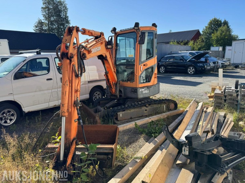 2007 Doosan DX35Z gravemaskin med tilt og pusseskuffe / rep objekt / 1729 timer - מחפר: תמונה 1 2007 Doosan DX35Z gravemaskin med tilt og pusseskuffe / rep objekt / 1729 timer - מחפר: תמונה 1