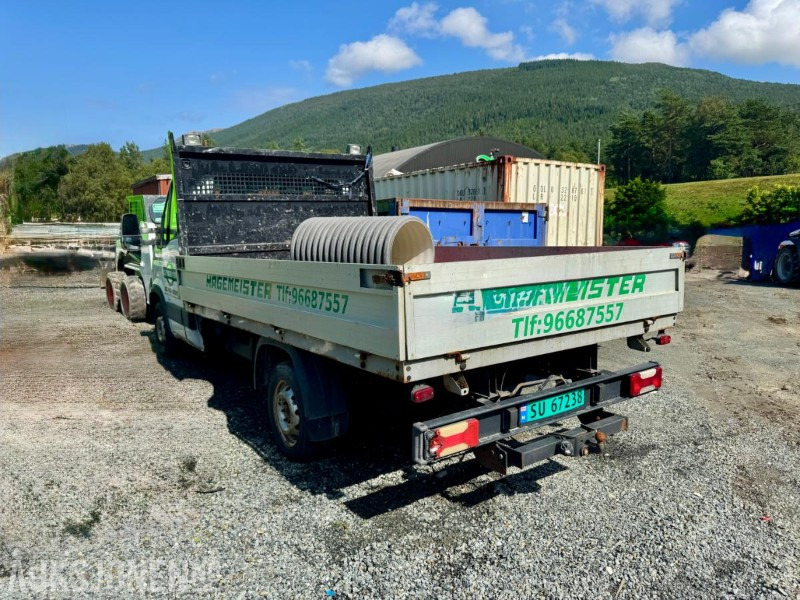 2007 Iveco 29L12 - Hengerfeste - Webasto - Km: 106000 - משאית צד נופל/ שטוחה: תמונה 4 2007 Iveco 29L12 - Hengerfeste - Webasto - Km: 106000 - משאית צד נופל/ שטוחה: תמונה 4