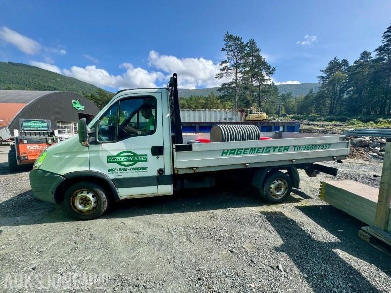 2007 Iveco 29L12 - Hengerfeste - Webasto - Km: 106000 - משאית צד נופל/ שטוחה: תמונה 5 2007 Iveco 29L12 - Hengerfeste - Webasto - Km: 106000 - משאית צד נופל/ שטוחה: תמונה 5
