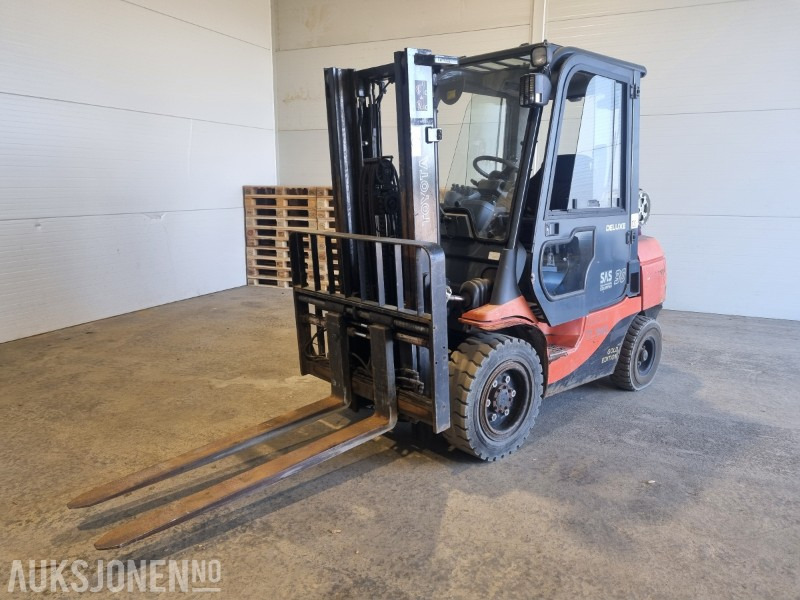 2007 Toyota 02-7FGF30 gasstruck 3T 5170 timer - ציוד לטיפול בחומרים: תמונה 1 2007 Toyota 02-7FGF30 gasstruck 3T 5170 timer - ציוד לטיפול בחומרים: תמונה 1