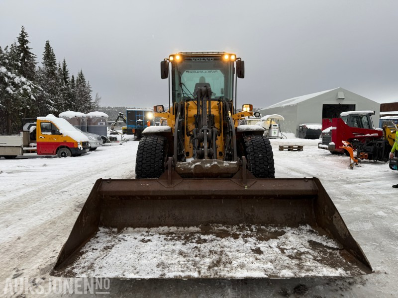 2007 Volvo L70F - Pusseskuffe - 9668t - Sentralsmøring - מעמיס גלגלים: תמונה 3 2007 Volvo L70F - Pusseskuffe - 9668t - Sentralsmøring - מעמיס גלגלים: תמונה 3