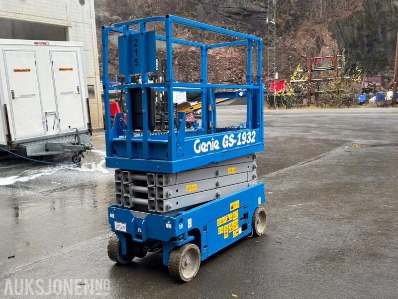 2008 Genie 1932 sakselift / 8 meter - פלטפורמה אווירית: תמונה 5 2008 Genie 1932 sakselift / 8 meter - פלטפורמה אווירית: תמונה 5