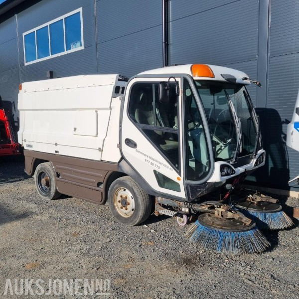 2009 Johnston 5000 Feiebil - Delebil/rep.objekt - ציוד בנייה: תמונה 1 2009 Johnston 5000 Feiebil - Delebil/rep.objekt - ציוד בנייה: תמונה 1