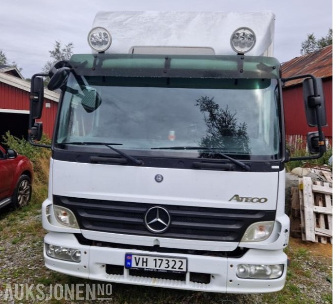 2009 Mercedes-Benz ATEGO 818L todelt skap Bodel Hengerfeste - משאית תיבה: תמונה 5 2009 Mercedes-Benz ATEGO 818L todelt skap Bodel Hengerfeste - משאית תיבה: תמונה 5