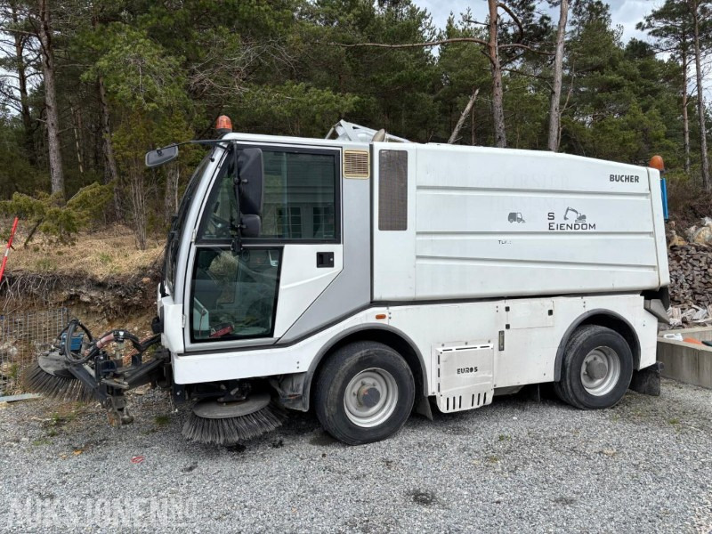 2010 Bucher CityCat 5000 feiebil / kostebil - כלי רכב עירוני/ מיוחד: תמונה 2 2010 Bucher CityCat 5000 feiebil / kostebil - כלי רכב עירוני/ מיוחד: תמונה 2