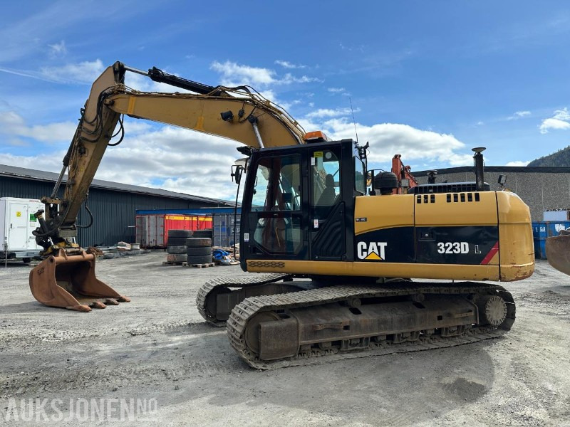 2010 CAT 323D GRAVEMASKIN - 14167 TIMER - מחפר: תמונה 3 2010 CAT 323D GRAVEMASKIN - 14167 TIMER - מחפר: תמונה 3