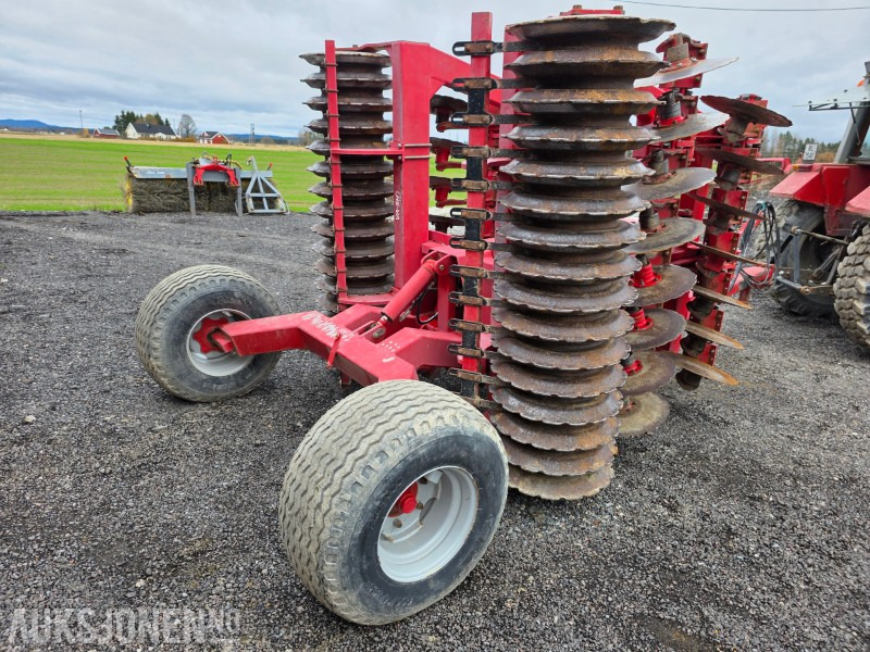 2010 HE-VA skålharv 4 m bredde - מכונה חקלאית: תמונה 1 2010 HE-VA skålharv 4 m bredde - מכונה חקלאית: תמונה 1