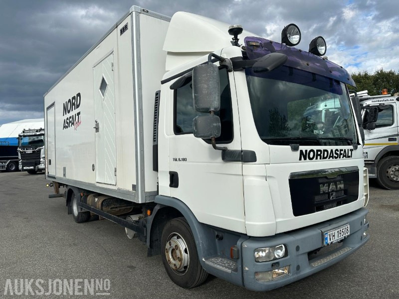 2010 MAN TGL8.1804X2BL SKAPBIL - 206034 KM. - משאית תיבה: תמונה 3 2010 MAN TGL8.1804X2BL SKAPBIL - 206034 KM. - משאית תיבה: תמונה 3