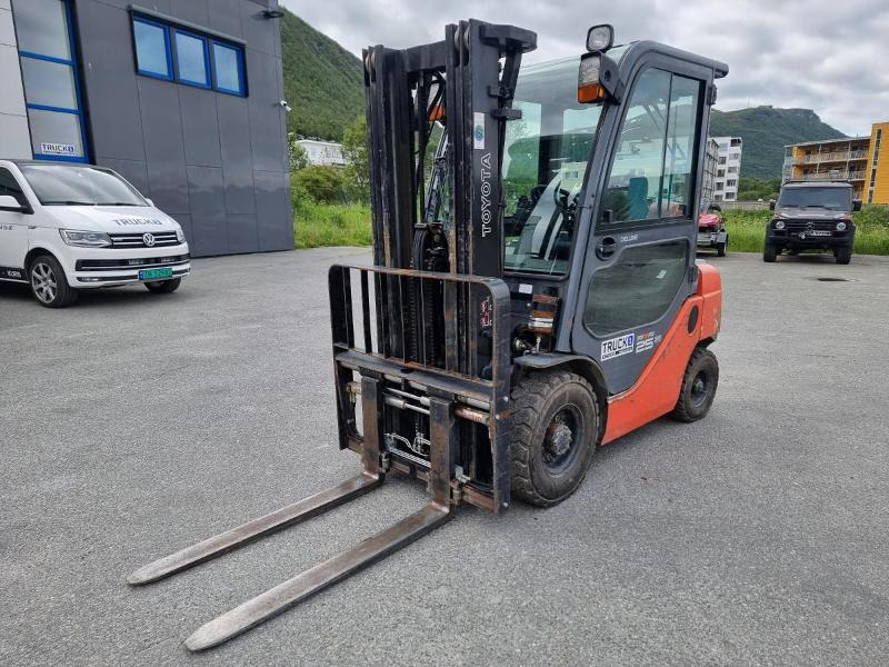 2010 Toyota 2010 Toyota 02-8FGF25 - 2,5 tonns propantruck - 4,7 m løftehøyde - ציוד לטיפול בחומרים: תמונה 1 2010 Toyota 2010 Toyota 02-8FGF25 - 2,5 tonns propantruck - 4,7 m løftehøyde - ציוד לטיפול בחומרים: תמונה 1