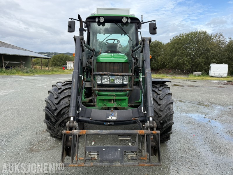 2011 John Deere 6230 Premium 40 km - טרקטור חקלאי: תמונה 2 2011 John Deere 6230 Premium 40 km - טרקטור חקלאי: תמונה 2