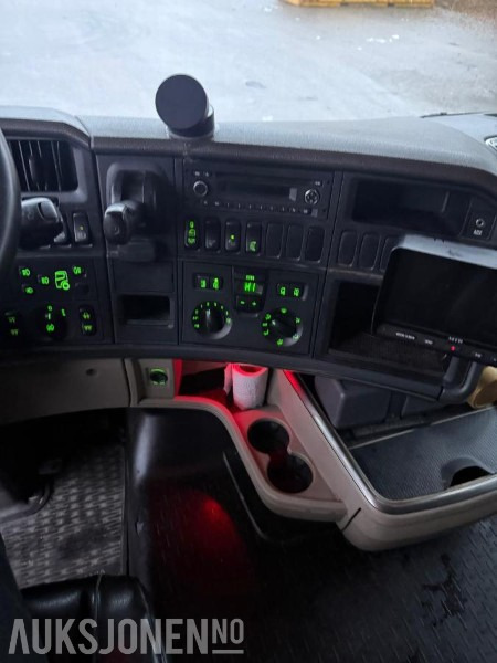 מוביל מכולות/ משאית החלפת גוף 2011 Scania R480 LB6X2HNB – 491 hk – EU-godkjent til 24/09/2026: תמונה 31 מוביל מכולות/ משאית החלפת גוף 2011 Scania R480 LB6X2HNB – 491 hk – EU-godkjent til 24/09/2026: תמונה 31