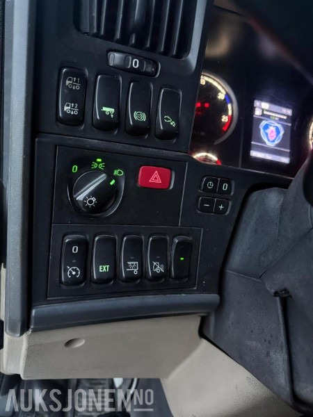 מוביל מכולות/ משאית החלפת גוף 2011 Scania R480 LB6X2HNB – 491 hk – EU-godkjent til 24/09/2026: תמונה 36 מוביל מכולות/ משאית החלפת גוף 2011 Scania R480 LB6X2HNB – 491 hk – EU-godkjent til 24/09/2026: תמונה 36