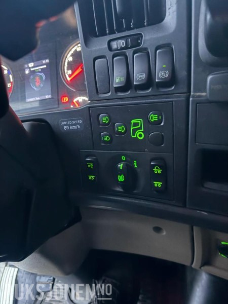 מוביל מכולות/ משאית החלפת גוף 2011 Scania R480 LB6X2HNB – 491 hk – EU-godkjent til 24/09/2026: תמונה 37 מוביל מכולות/ משאית החלפת גוף 2011 Scania R480 LB6X2HNB – 491 hk – EU-godkjent til 24/09/2026: תמונה 37