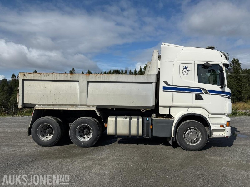 2011 Scania R620 6X4 Tippbil med 2005 Carnehl trippelkjerre - מזהיר: תמונה 3 2011 Scania R620 6X4 Tippbil med 2005 Carnehl trippelkjerre - מזהיר: תמונה 3