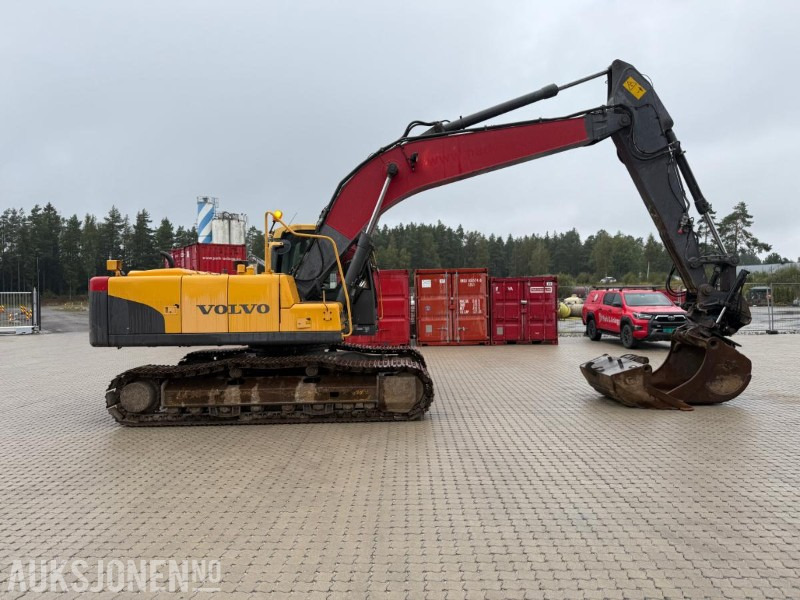 2011 Volvo EC210CL BELTEGRAVER ROTOTILT SENTRALSMØRING SERVICEHISTORIKK 2 SKUFFER - מחפר: תמונה 4 2011 Volvo EC210CL BELTEGRAVER ROTOTILT SENTRALSMØRING SERVICEHISTORIKK 2 SKUFFER - מחפר: תמונה 4